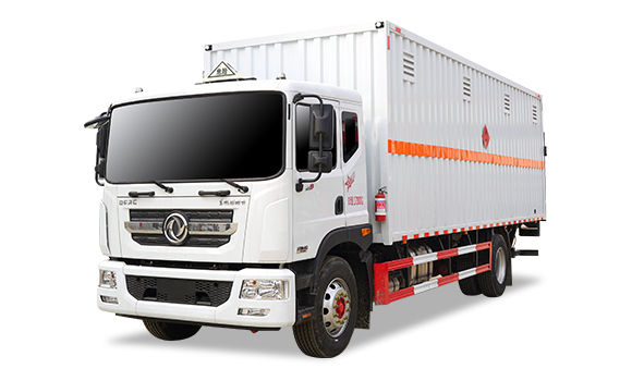 东风多利卡D9易燃液体运输车